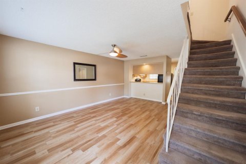 Touwnhouse à vendre à Tampa, Floride: 2 chambres, 83.24 m2 № 2391063 - photo 5