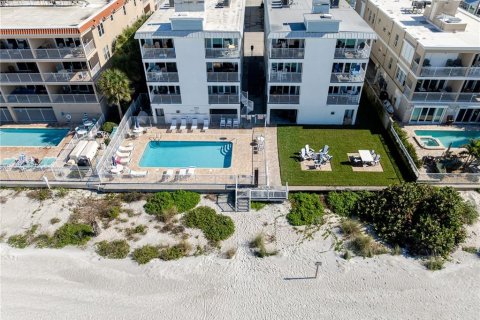 Copropriété à vendre à Indian Rocks Beach, Floride: 2 chambres, 105.44 m2 № 2412567 - photo 28