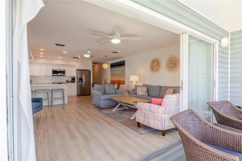 Copropriété à vendre à Indian Rocks Beach, Floride: 2 chambres, 105.44 m2 № 2412567 - photo 14