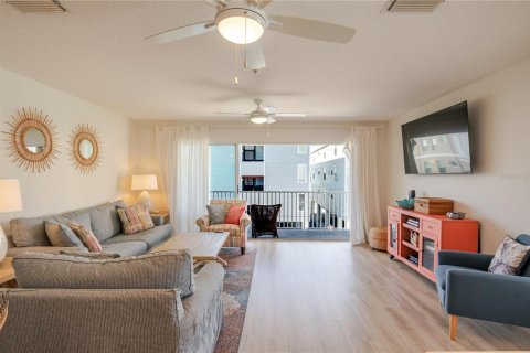 Copropriété à vendre à Indian Rocks Beach, Floride: 2 chambres, 105.44 m2 № 2412567 - photo 9