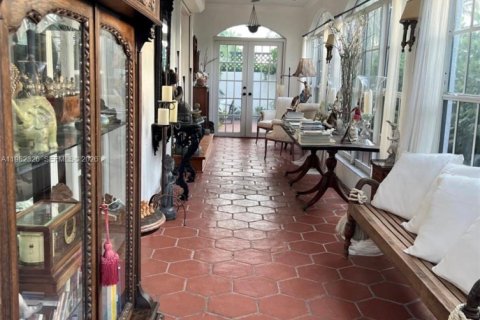 Casa en venta en Miami, Florida, 4 dormitorios № 2057871 - foto 7