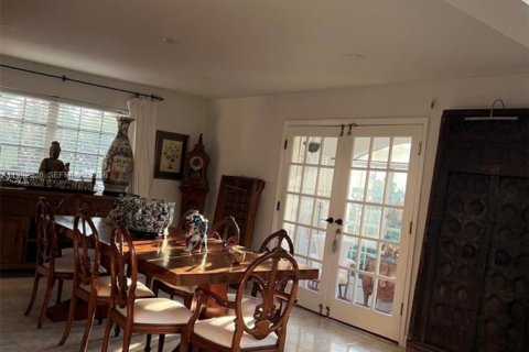 Casa en venta en Miami, Florida, 4 dormitorios № 2057871 - foto 6