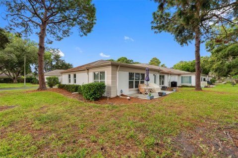 Condo in Seminole, Florida, 2 bedrooms  № 1899506 - photo 3