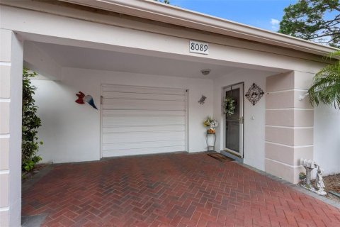 Condo in Seminole, Florida, 2 bedrooms  № 1899506 - photo 2