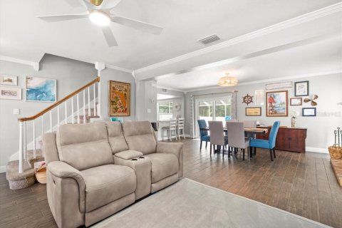 Villa ou maison à vendre à Tampa, Floride: 4 chambres, 181.16 m2 № 1904726 - photo 6