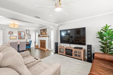 Villa ou maison à vendre à Tampa, Floride: 4 chambres, 181.16 m2 № 1904726 - photo 5