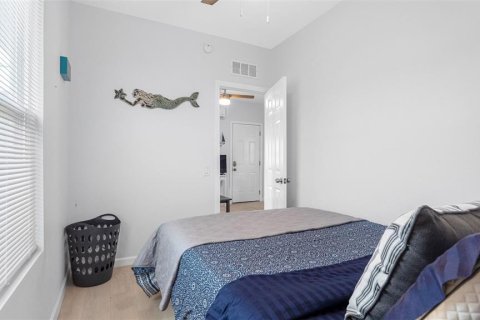 Propiedad comercial en venta en Saint Petersburg, Florida, 4 dormitorios, 183.2 m2 № 1746863 - foto 9