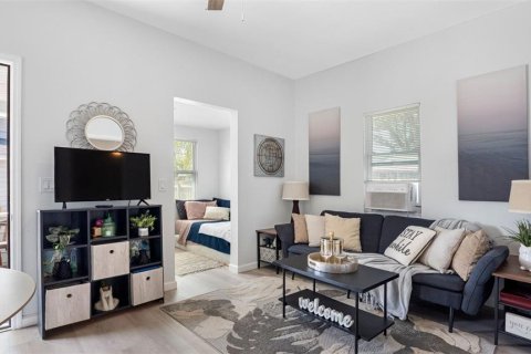Propiedad comercial en venta en Saint Petersburg, Florida, 4 dormitorios, 183.2 m2 № 1746863 - foto 28