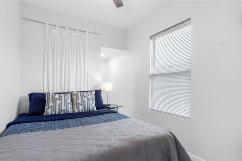 Propiedad comercial en venta en Saint Petersburg, Florida, 4 dormitorios, 183.2 m2 № 1746863 - foto 17