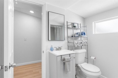 Propiedad comercial en venta en Saint Petersburg, Florida, 4 dormitorios, 183.2 m2 № 1746863 - foto 18