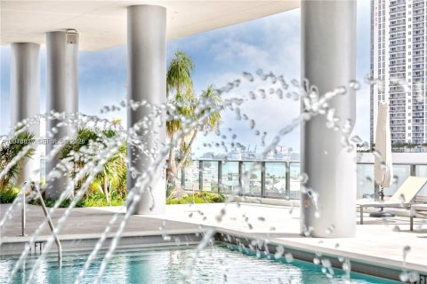 Condo in Miami, Florida  № 2337812 - photo 15