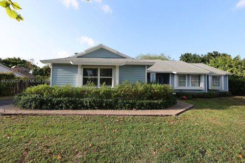 Casa en Miami, Florida 4 dormitorios, 161.09 m2 № 2382719
