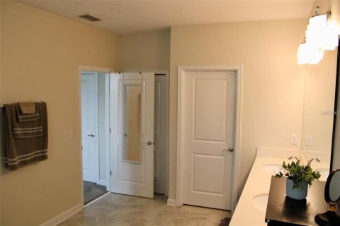 House in Kissimmee, Florida 3 bedrooms, 187.29 sq.m. № 2410675 - photo 28