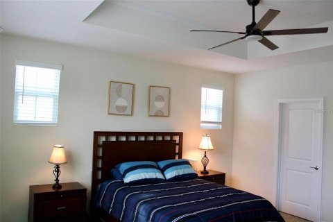 House in Kissimmee, Florida 3 bedrooms, 187.29 sq.m. № 2410675 - photo 23