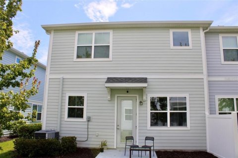 House in Kissimmee, Florida 3 bedrooms, 187.29 sq.m. № 2410675 - photo 30