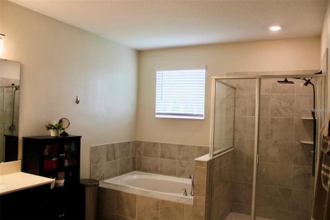House in Kissimmee, Florida 3 bedrooms, 187.29 sq.m. № 2410675 - photo 26