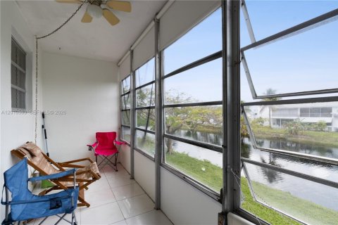 Condominio en venta en Miami Gardens, Florida, 1 dormitorio, 69.86 m2 № 2171052 - foto 11