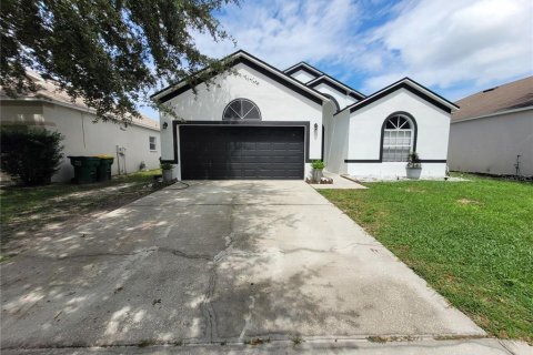 House in Lutz, Florida 3 bedrooms, 142.14 sq.m. № 1850992 - photo 1