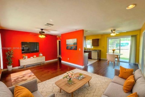 Casa en venta en Lehigh Acres, Florida, 2 dormitorios, 84.73 m2 № 2168413 - foto 8