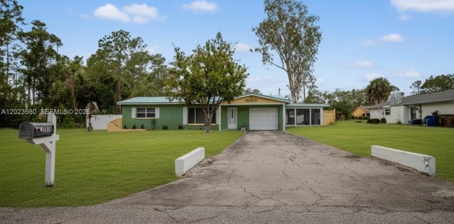 Casa en Lehigh Acres, Florida 2 dormitorios, 84.73 m2 № 2168413