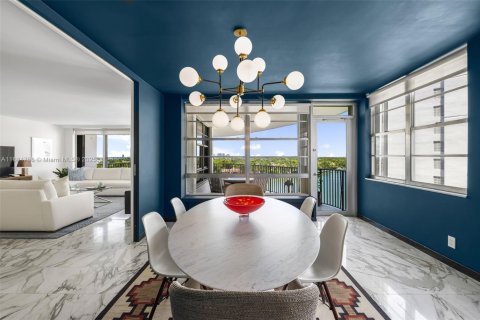 Купить кондоминиум в Майами-Бич, Флорида 2 спальни, 196.49м2, № 1942599 - фото 9