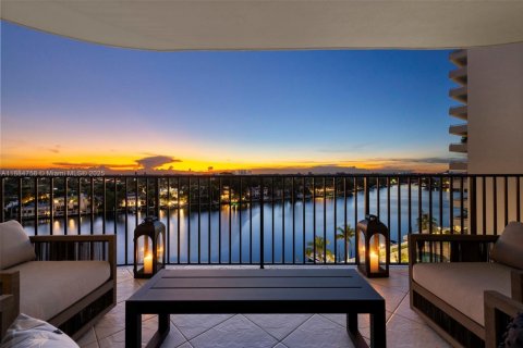 Купить кондоминиум в Майами-Бич, Флорида 2 спальни, 196.49м2, № 1942599 - фото 30