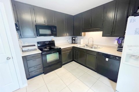 Condo in Longwood, Florida, 2 bedrooms  № 2218926 - photo 11