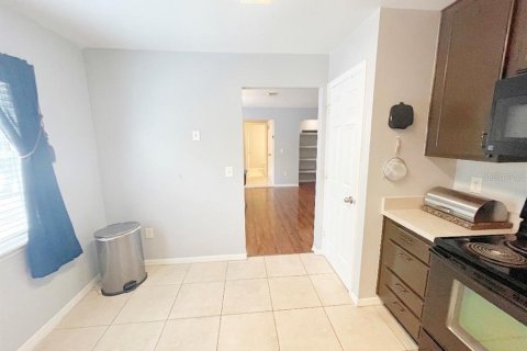 Condo in Longwood, Florida, 2 bedrooms  № 2218926 - photo 13
