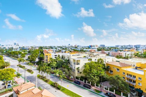 Condominio en venta en Miami Beach, Florida, 1 dormitorio, 68.75 m2 № 1877839 - foto 4