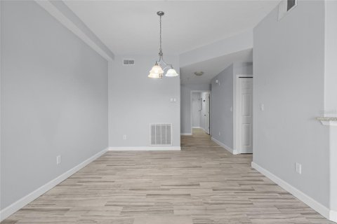 Condominio en venta en Orlando, Florida, 3 dormitorios, 186.73 m2 № 2157356 - foto 9