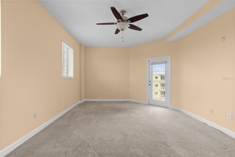 Condominio en venta en Orlando, Florida, 3 dormitorios, 186.73 m2 № 2157356 - foto 18