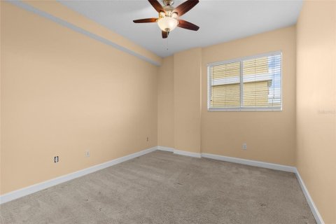 Condominio en venta en Orlando, Florida, 3 dormitorios, 186.73 m2 № 2157356 - foto 14