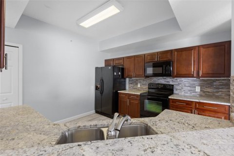 Condominio en venta en Orlando, Florida, 3 dormitorios, 186.73 m2 № 2157356 - foto 4