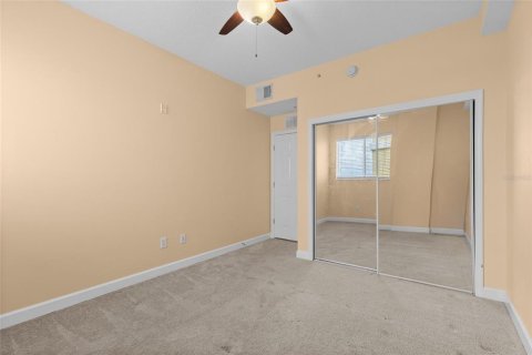 Condominio en venta en Orlando, Florida, 3 dormitorios, 186.73 m2 № 2157356 - foto 15