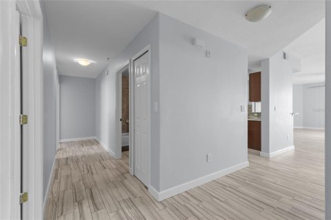 Condominio en venta en Orlando, Florida, 3 dormitorios, 186.73 m2 № 2157356 - foto 8