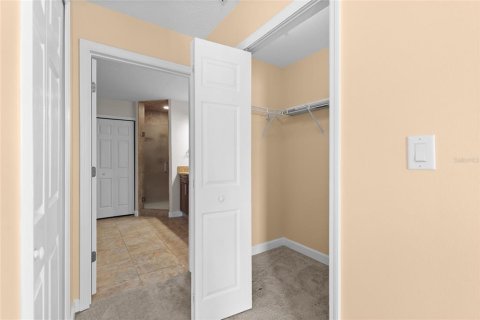 Condominio en venta en Orlando, Florida, 3 dormitorios, 186.73 m2 № 2157356 - foto 20