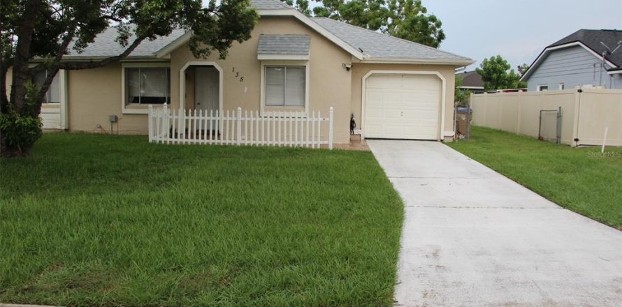 Villa ou maison à Kissimmee, Floride 3 chambres, 105.17 m2 № 2273305