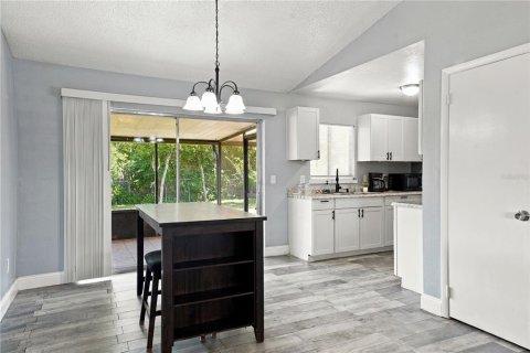 Villa ou maison à vendre à Kissimmee, Floride: 3 chambres, 105.17 m2 № 2273305 - photo 3