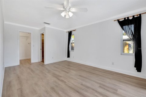 House in Sarasota, Florida 4 bedrooms, 196.02 sq.m. № 1559095 - photo 20