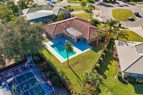 House in Sarasota, Florida 4 bedrooms, 196.02 sq.m. № 1559095 - photo 4