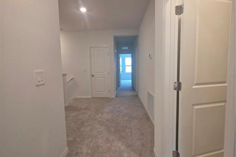 Touwnhouse à louer à Zephyrhills, Floride: 3 chambres, 163.51 m2 № 2399449 - photo 10