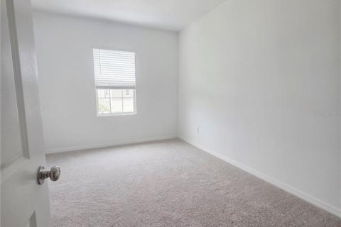 Touwnhouse à louer à Zephyrhills, Floride: 3 chambres, 163.51 m2 № 2399449 - photo 8