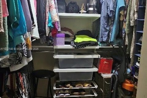 Villa ou maison à vendre à Miami, Floride: 3 chambres, 139.91 m2 № 2059874 - photo 18