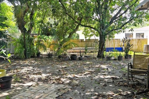 Villa ou maison à vendre à Miami, Floride: 3 chambres, 139.91 m2 № 2059874 - photo 3