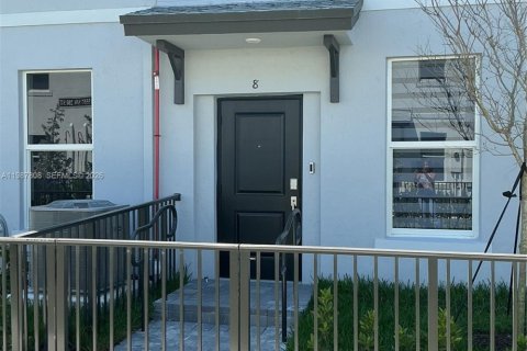 Touwnhouse à Homestead, Floride 3 chambres № 2051525