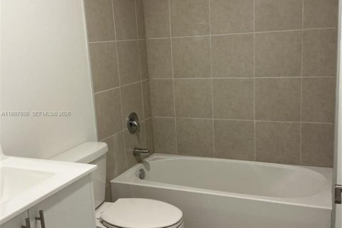 Touwnhouse à louer à Homestead, Floride: 3 chambres № 2051525 - photo 4