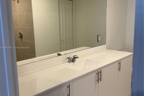 Touwnhouse à louer à Homestead, Floride: 3 chambres № 2051525 - photo 5