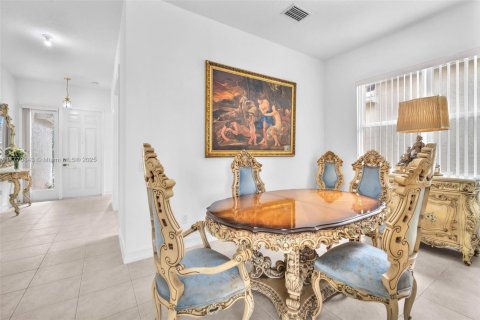 House in Boynton Beach, Florida 3 bedrooms, 150.04 sq.m. № 1607506 - photo 11
