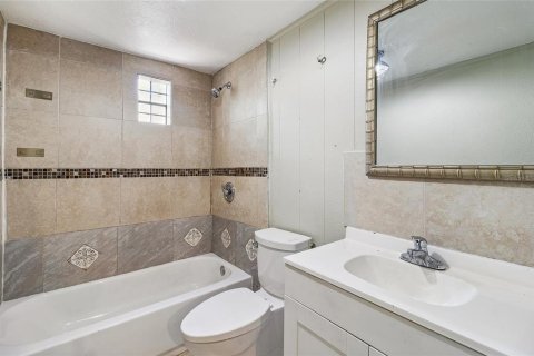 Immobilier commercial à vendre à Gibsonton, Floride: 5 chambres, 139.35 m2 № 1873922 - photo 8
