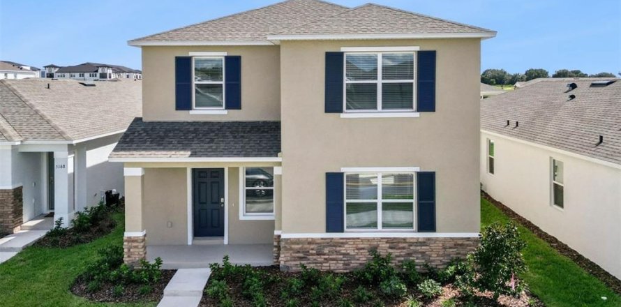 House in Apopka, Florida 4 bedrooms, 214.42 sq.m. № 2394003